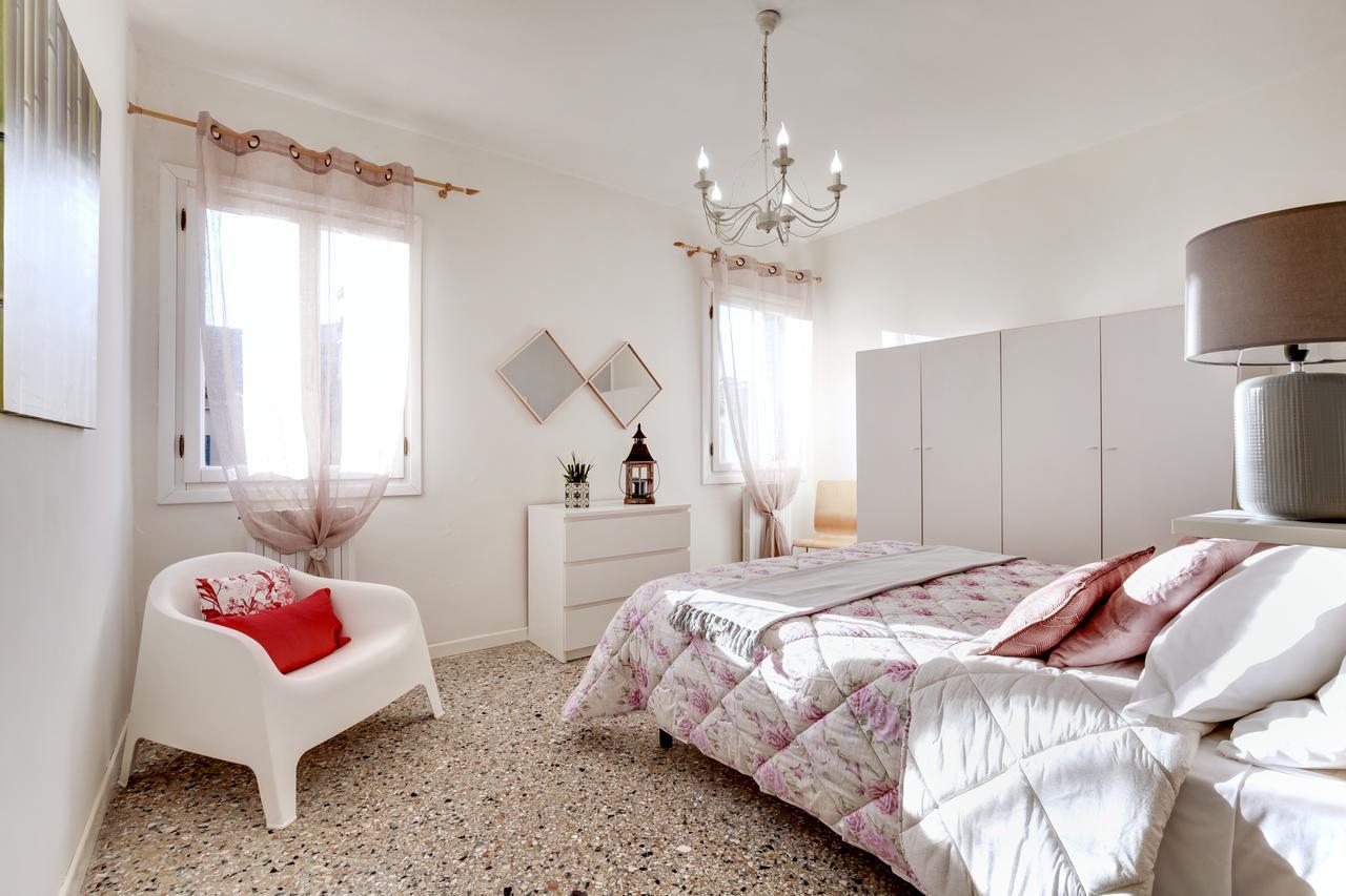 Ca' Artisti-S.Margherita Venezia Esterno foto
