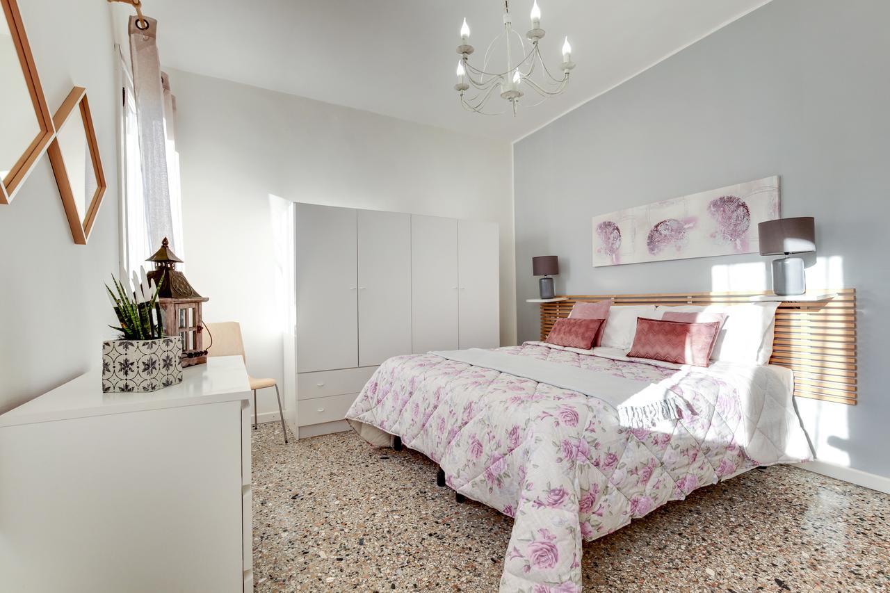 Ca' Artisti-S.Margherita Venezia Esterno foto